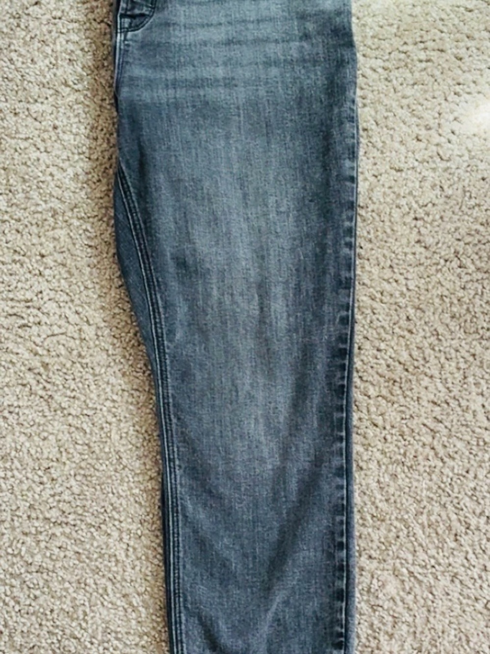 Old Navy Women's Skinny Jeans - Gray
